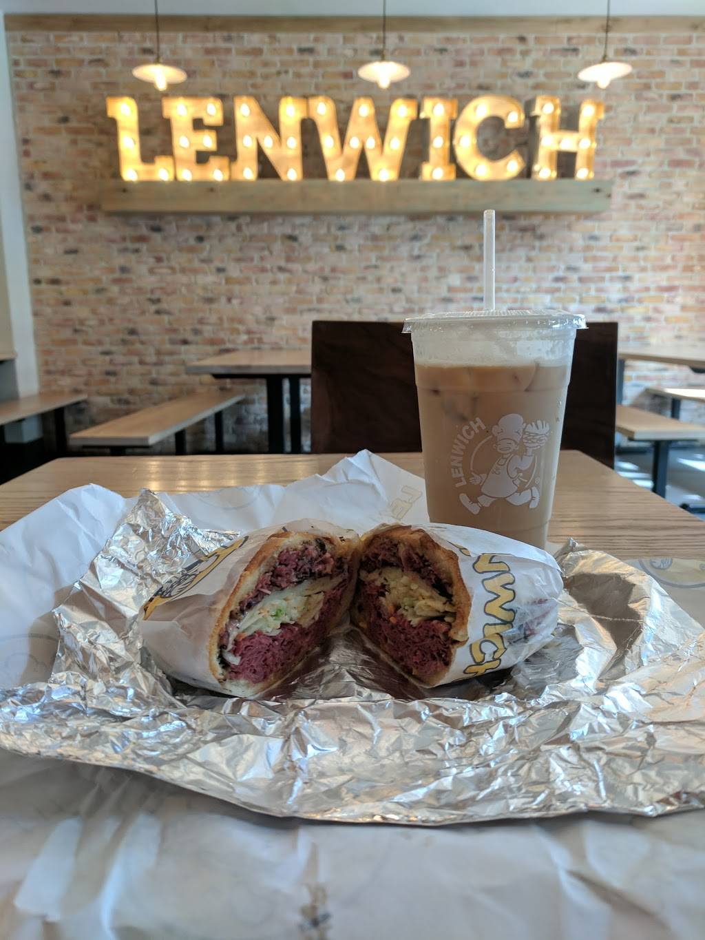 Lenwich | cafe | 2567 Broadway, New York, NY 10025, USA | 2128661878 OR +1 212-866-1878