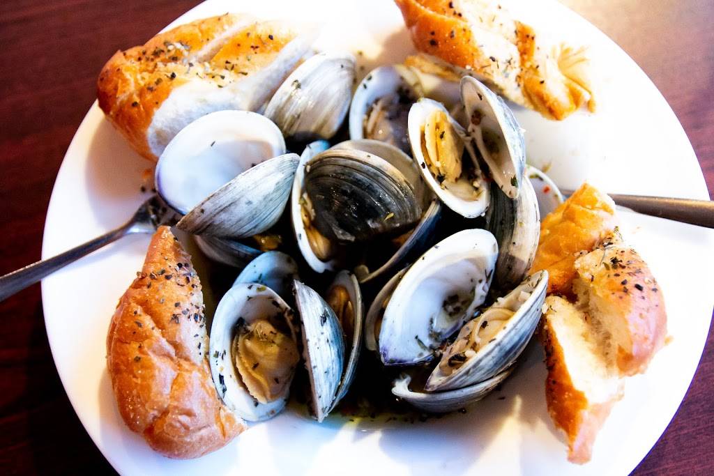 Crabby Oddwaters | restaurant | 4164, 310 Sunset Blvd N, Sunset Beach, NC 28468, USA | 9105796372 OR +1 910-579-6372