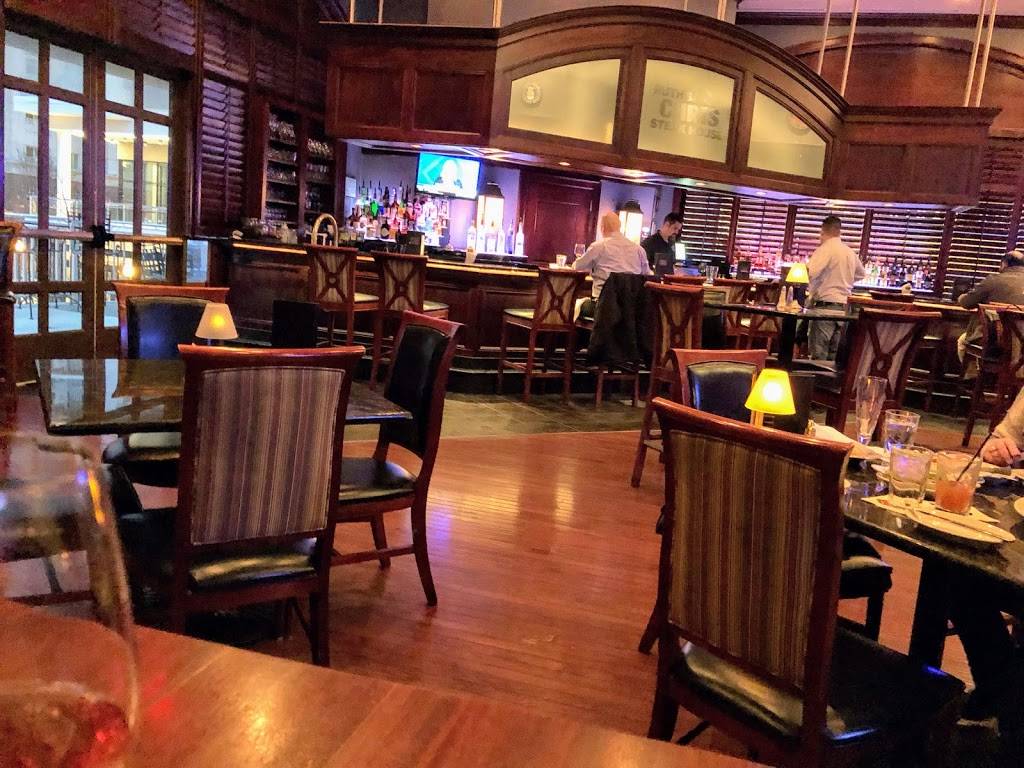 Ruth's Chris Steak House - Restaurant | 205 Central Park Ave, Virginia ...