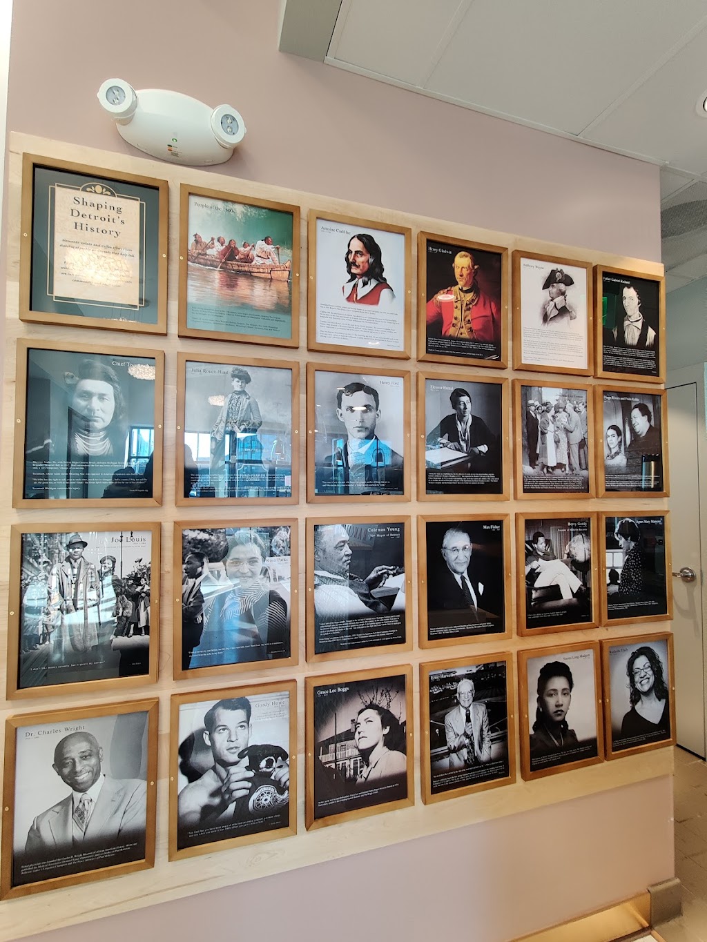Momento Gelato and Coffee | cafe | 2120 Trumbull, Detroit, MI 48216, USA | 3139746054 OR +1 313-974-6054