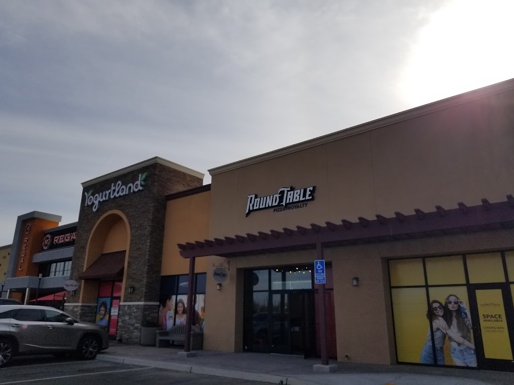 Round Table Pizza | restaurant | 6467 N Riverside Dr Suite 101, Fresno, CA 93722, USA | 5593751545 OR +1 559-375-1545