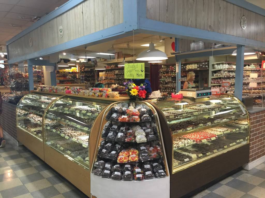Pennsylvania Dutch Farmers Market | bakery | 2472 Solomons Island Rd, Annapolis, MD 21401, USA | 4105730770 OR +1 410-573-0770