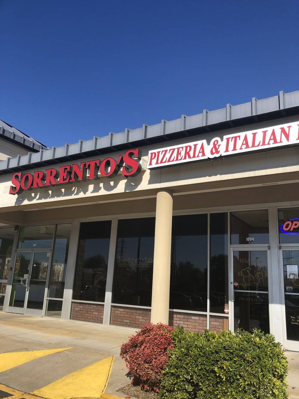 Sorrento Pizzeria Italian Restaurant 1004 Crossroads Dr