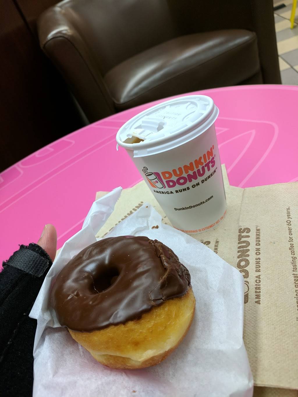 Dunkin Donuts | cafe | 490 US-1, Edison, NJ 08817, USA | 7327770370 OR +1 732-777-0370