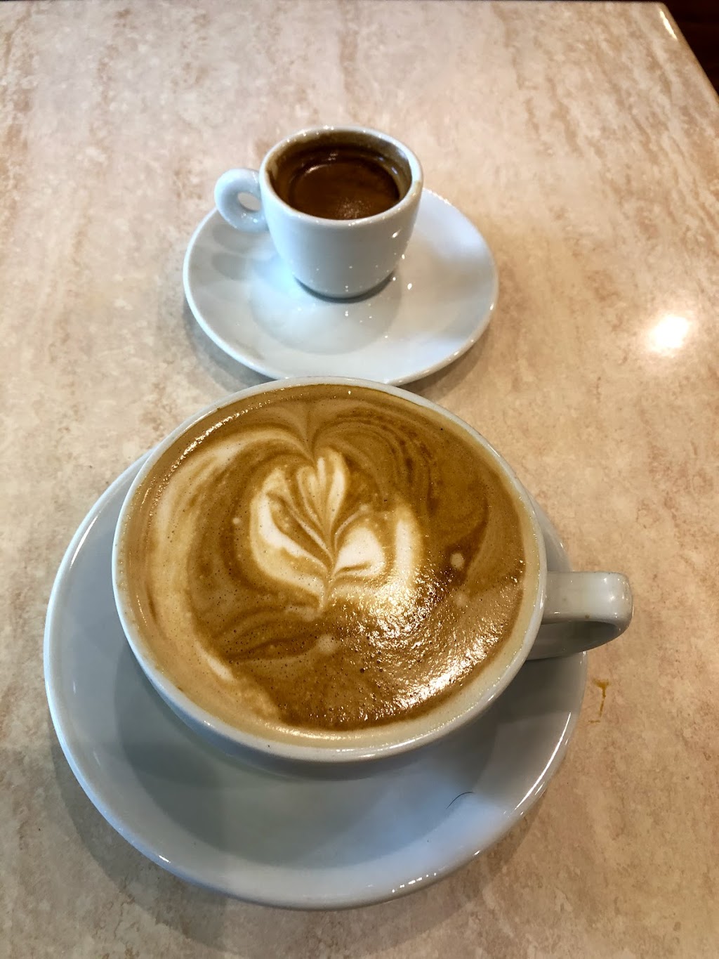 Gios Bakery & Cafe | bakery | 3805 Ocean View Blvd, Montrose, CA 91020, USA | 8183307135 OR +1 818-330-7135