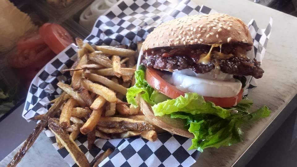 Burger Shop | restaurant | Blvd. Santa Fe Y Prolongación Santa Fe, Parque 2da Seccion, Santa Fe, 22201 Tijuana, B.C., Mexico | 016644007839 OR +52 664 400 7839