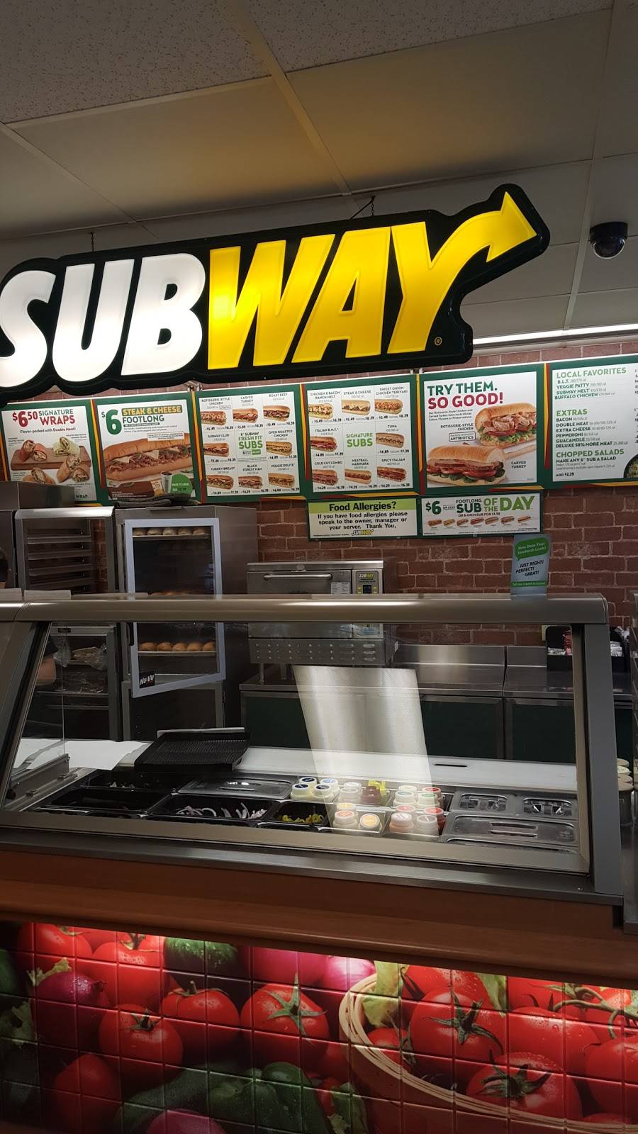 Subway - Restaurant | 370 Pecks Rd, Pittsfield, MA 01201, USA