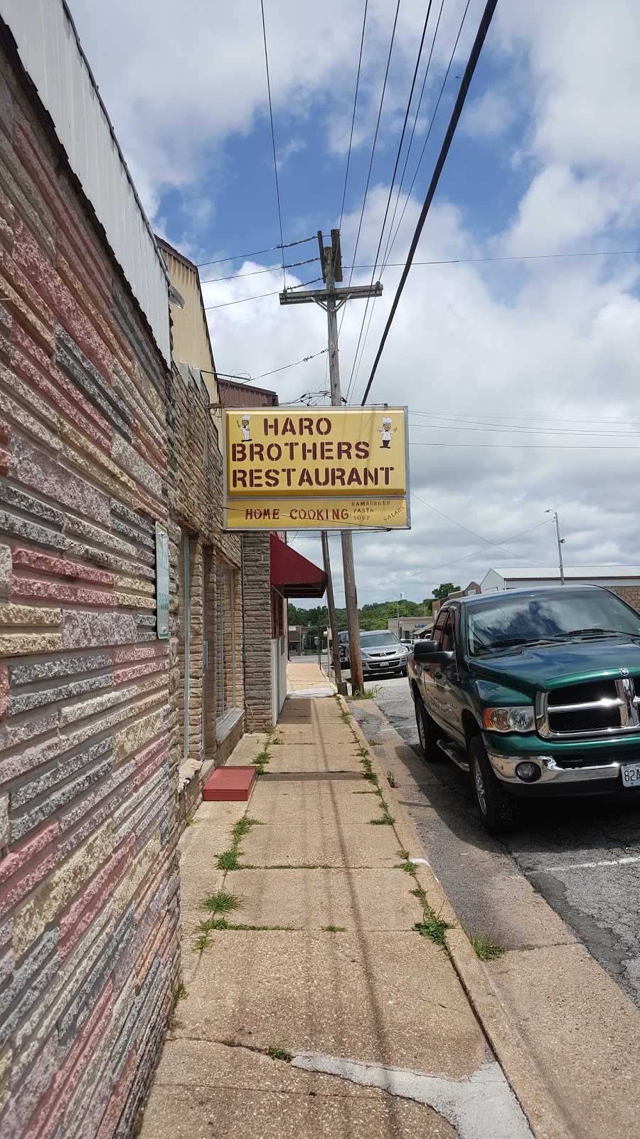 Haro Brothers Restaurant | restaurant | Northwest, 229 NE 2nd St, Ava, MO 65608, USA | 4172508071 OR +1 417-250-8071
