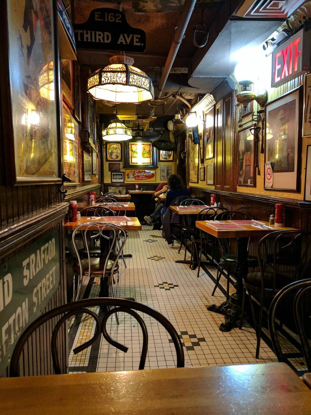 Jackson Hole | meal takeaway | 232 E 64th St A, New York, NY 10021, USA | 2123717187 OR +1 212-371-7187