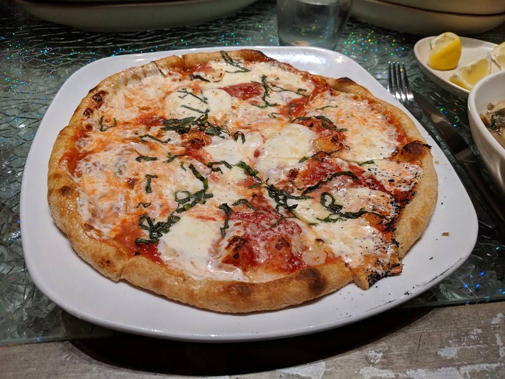 One Red Door | restaurant | 49 Village Way, Hudson, OH 44236, USA | 3303423667 OR +1 330-342-3667
