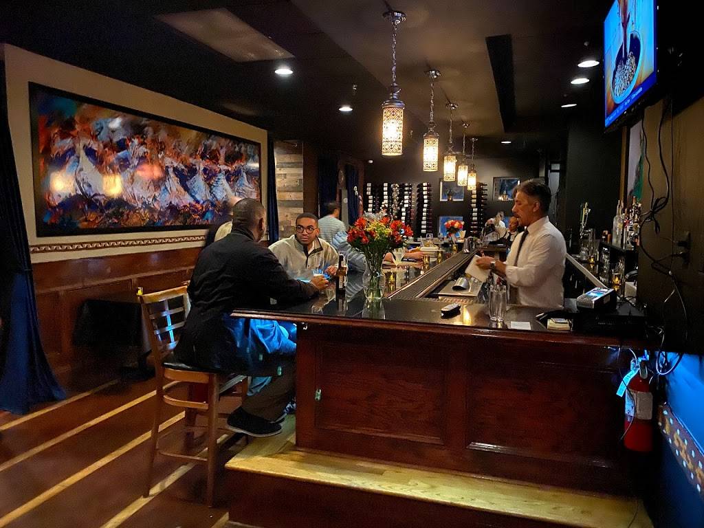 Aracosia McLean | restaurant | 1381 Beverly Rd, McLean, VA 22101, USA | 7032693820 OR +1 703-269-3820
