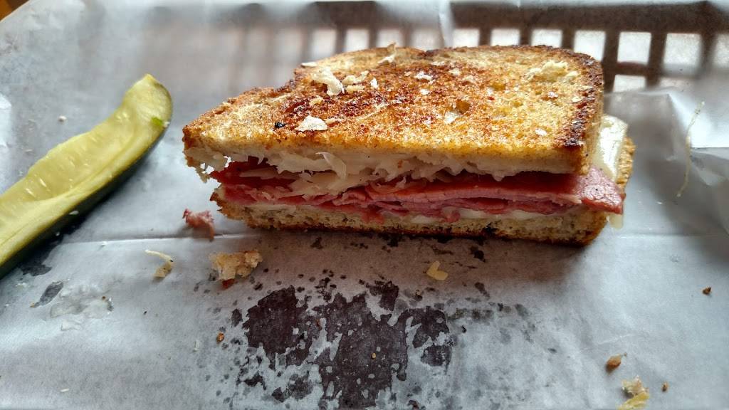 Rolling Pin | restaurant | 104 Market St, Glasgow, MO 65254, USA | 6603380800 OR +1 660-338-0800