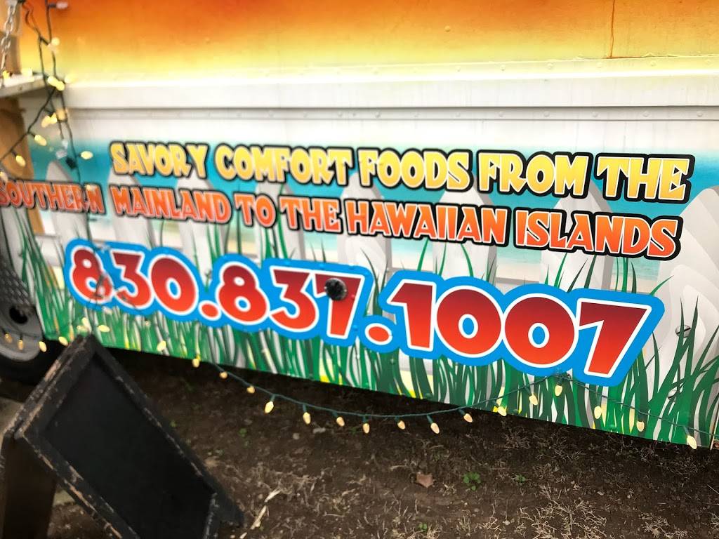 Chicken Little | restaurant | 1016 Market Heights, Canyon Lake, TX 78132, USA | 8306434924 OR +1 830-643-4924