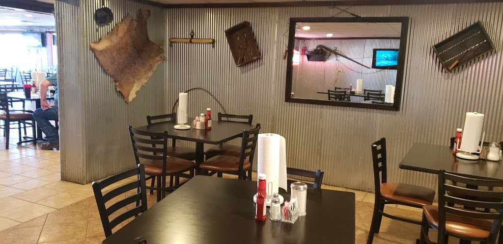 MNP Taylors Stateline Travel Center & Longhorn Grill | restaurant | 21710 US-67, Neelyville, MO 63954, USA | 5739893822 OR +1 573-989-3822
