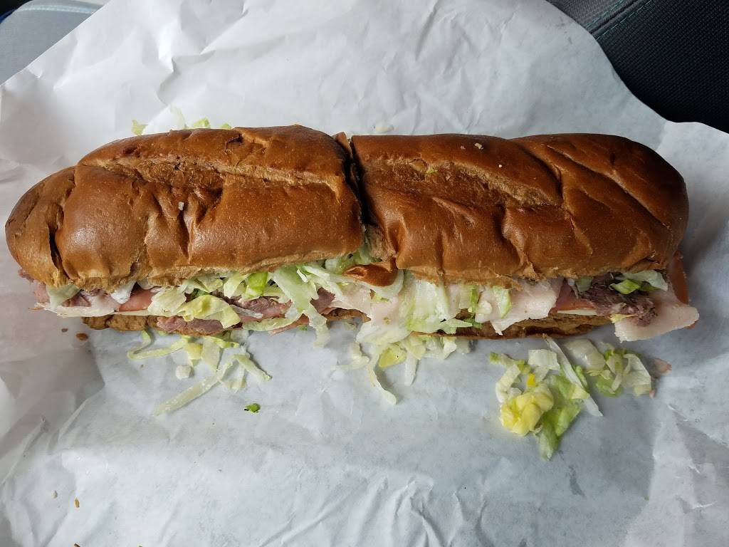 Hungry Hippo Sub Shop | meal takeaway | 112 N Commerce St, Gainesville, TX 76240, USA | 9406650025 OR +1 940-665-0025