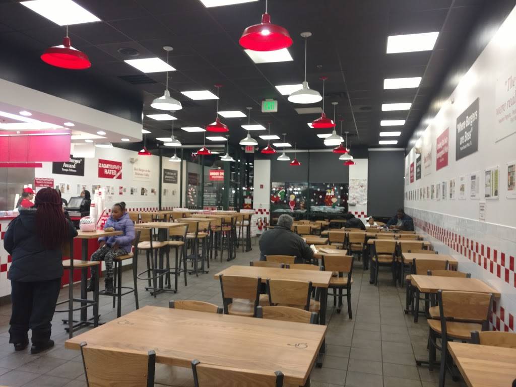 Five Guys Meal takeaway 2000 Clements Bridge Rd, Deptford Township