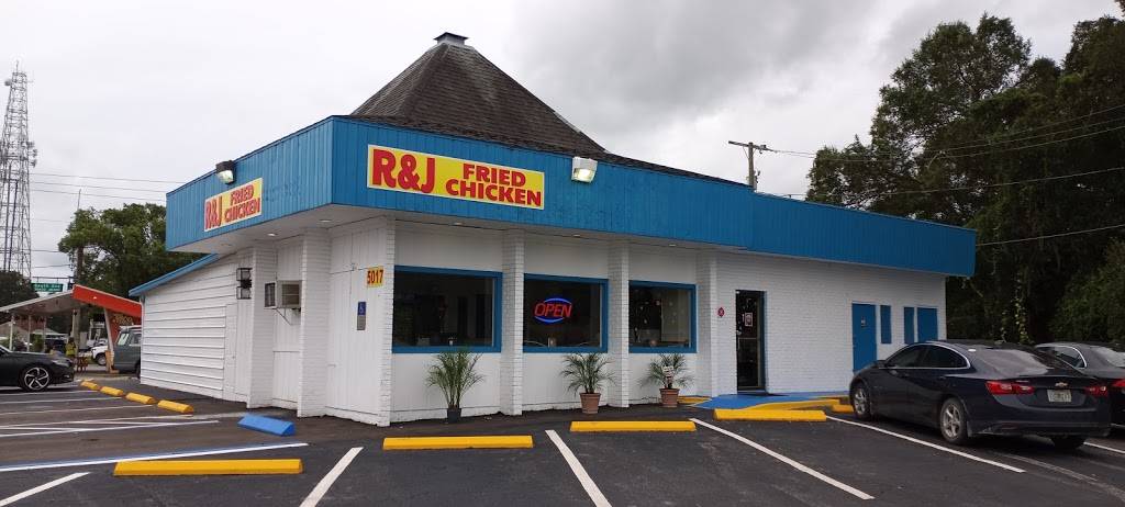 R&J Fried Chicken - Restaurant | 5017 Gall Blvd, Zephyrhills, FL 33542, USA
