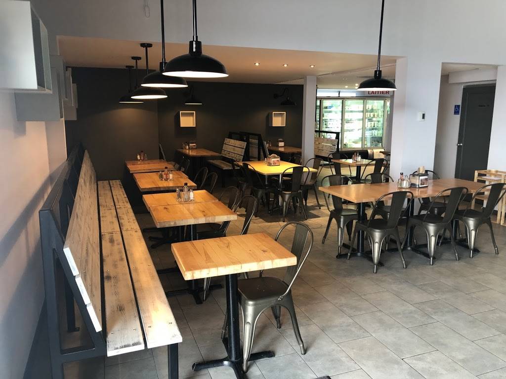 Comptoir Laitier Chalifoux | restaurant | 493 Boulevard Fiset, Sorel-Tracy, QC J3P 6J9, Canada | 4507434439 OR +1 450-743-4439