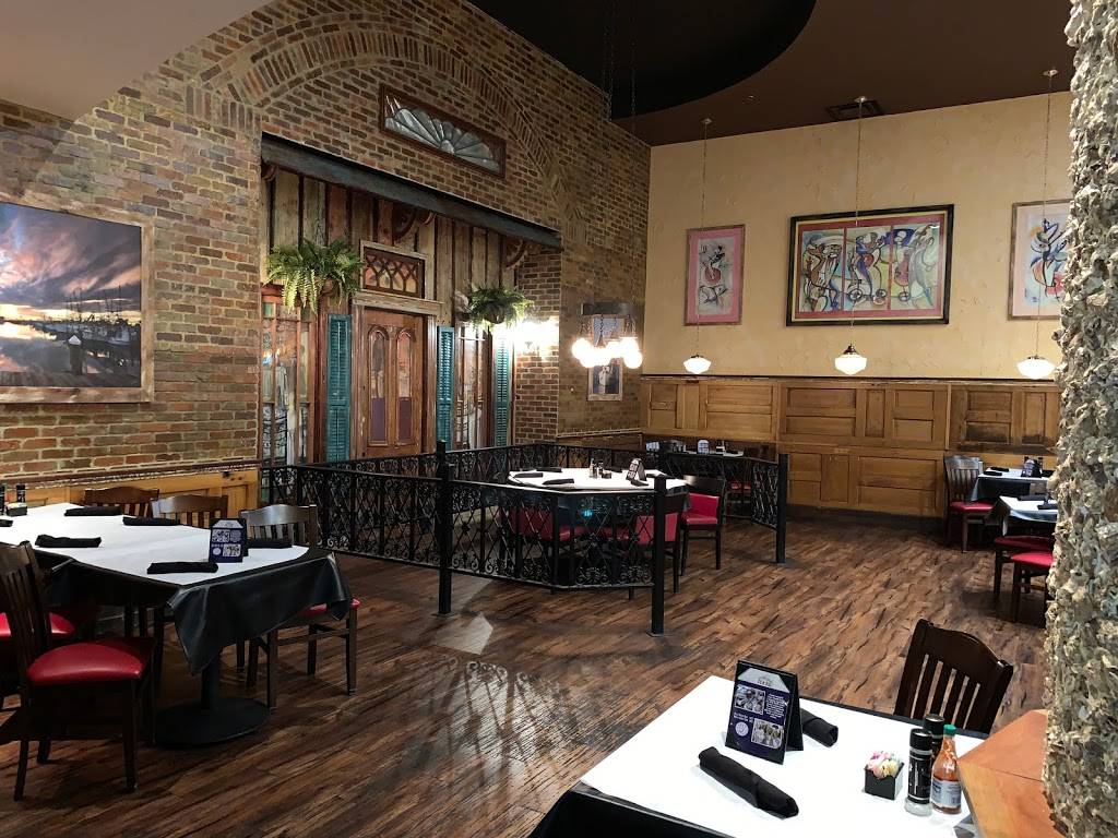 Half Shell Oyster House | restaurant | 777 Beach Blvd, Biloxi, MS 39530, USA | 2282073330 OR +1 228-207-3330