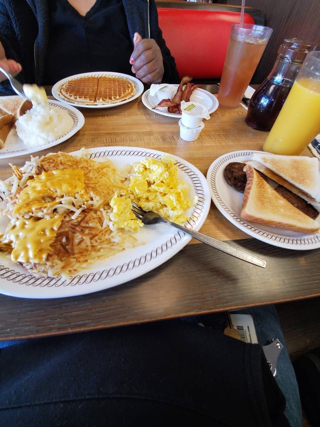 Waffle House | meal takeaway | 2597 Cobbs Ford Rd, Prattville, AL 36066, USA | 3342857903 OR +1 334-285-7903
