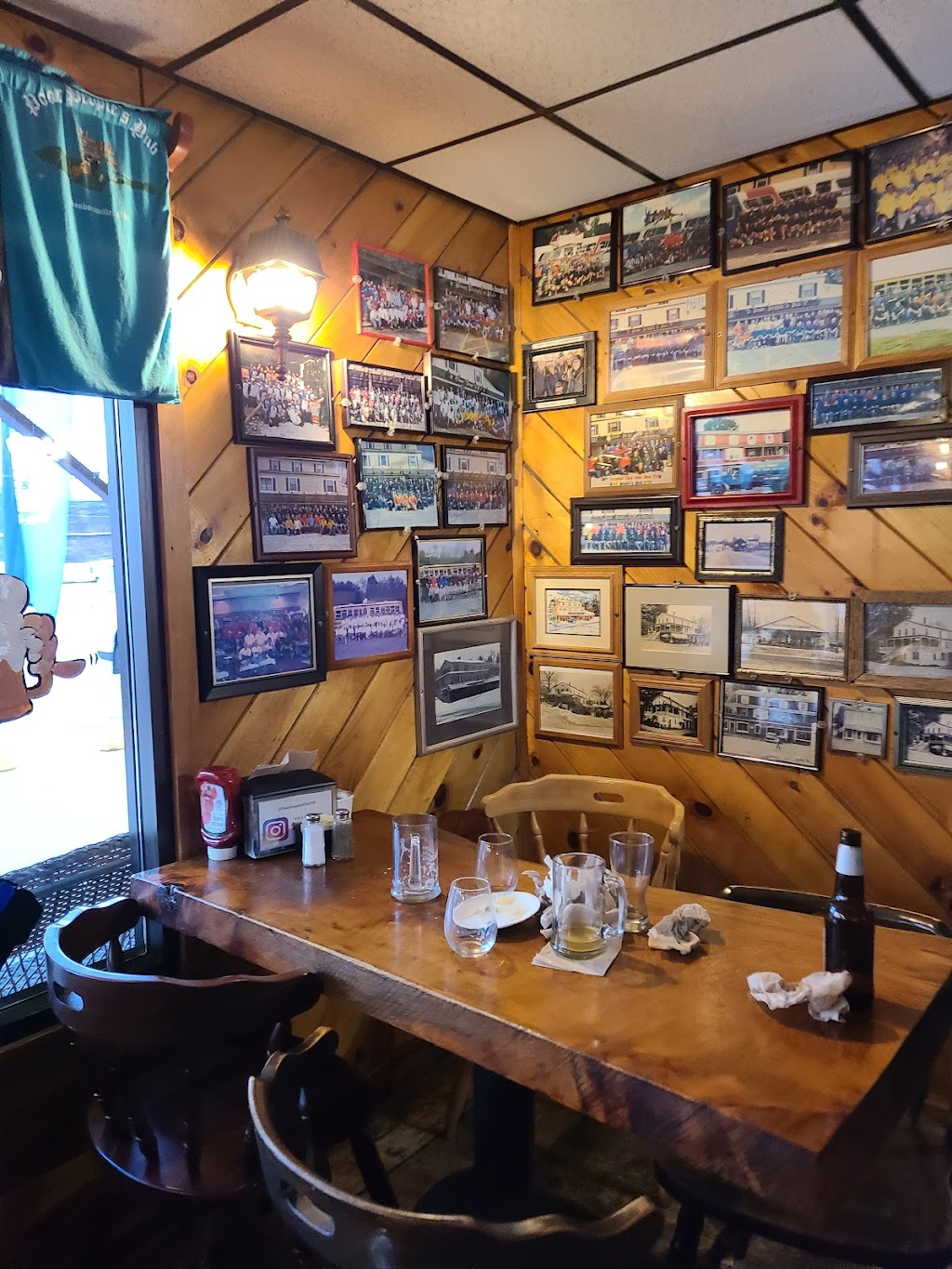 Poor Peoples Pub | restaurant | 1 Witchtrot Rd, Sanbornville, NH 03872, USA | 6035228378 OR +1 603-522-8378