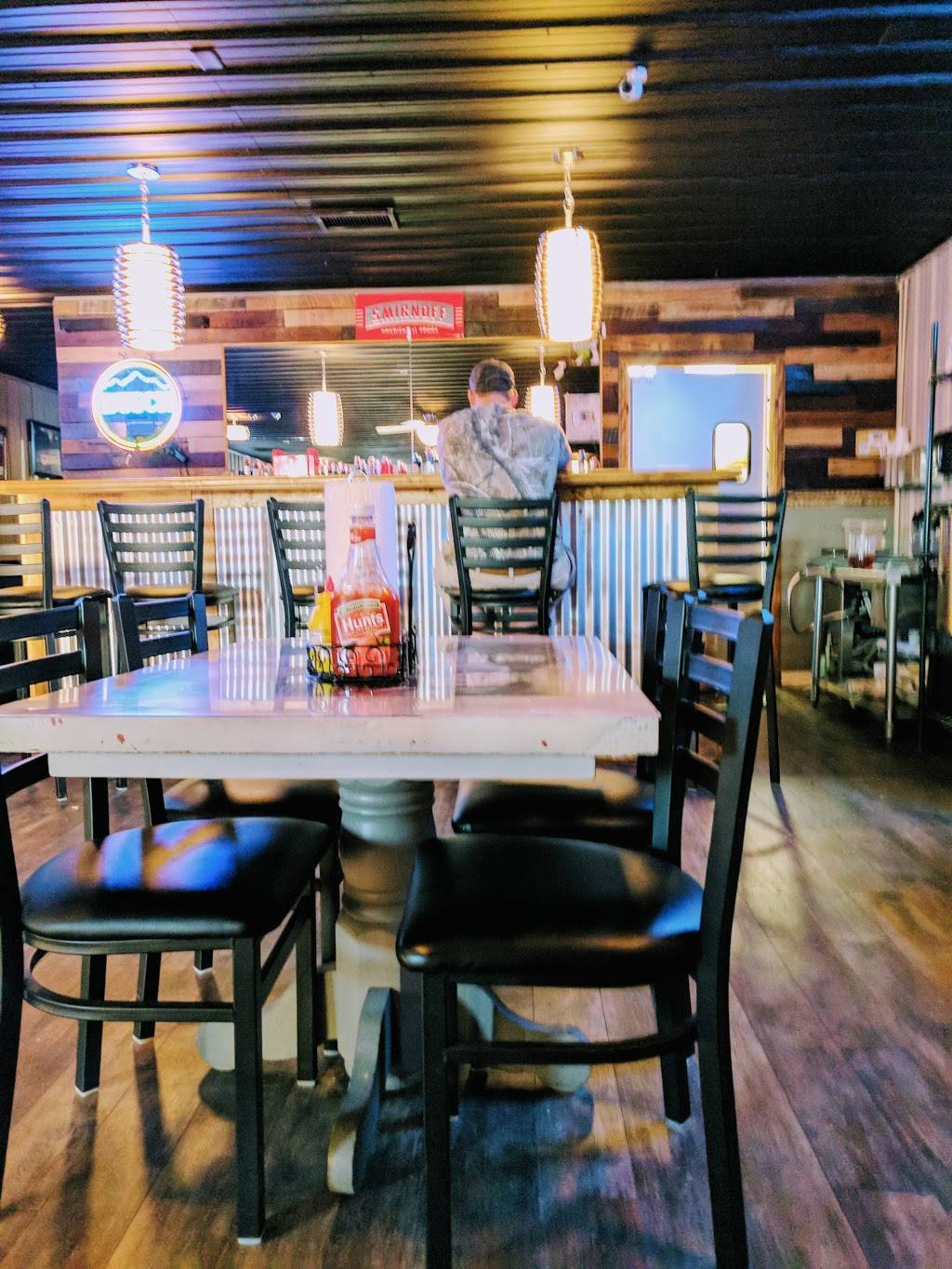 Stardust Grill and Gaming | restaurant | 103 Chestnut St, Pulaski, IL 62976, USA | 6183426455 OR +1 618-342-6455