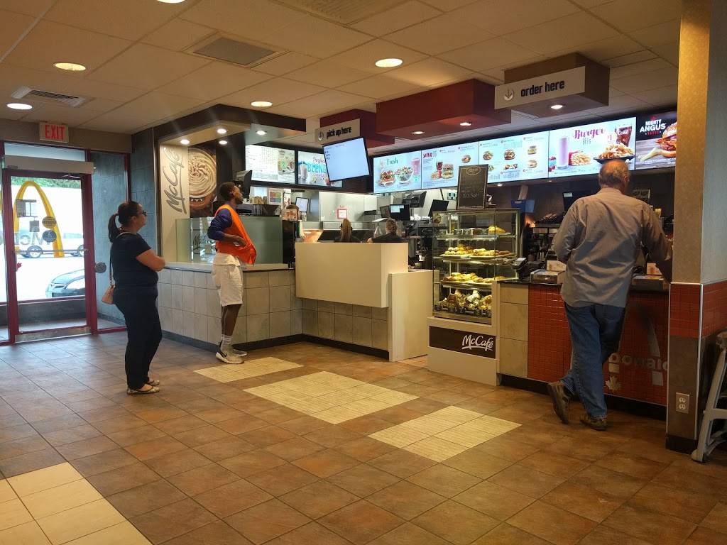 McDonald's - Cafe | 510 Hazeldean Rd, Kanata, ON K2L 2B5, Canada