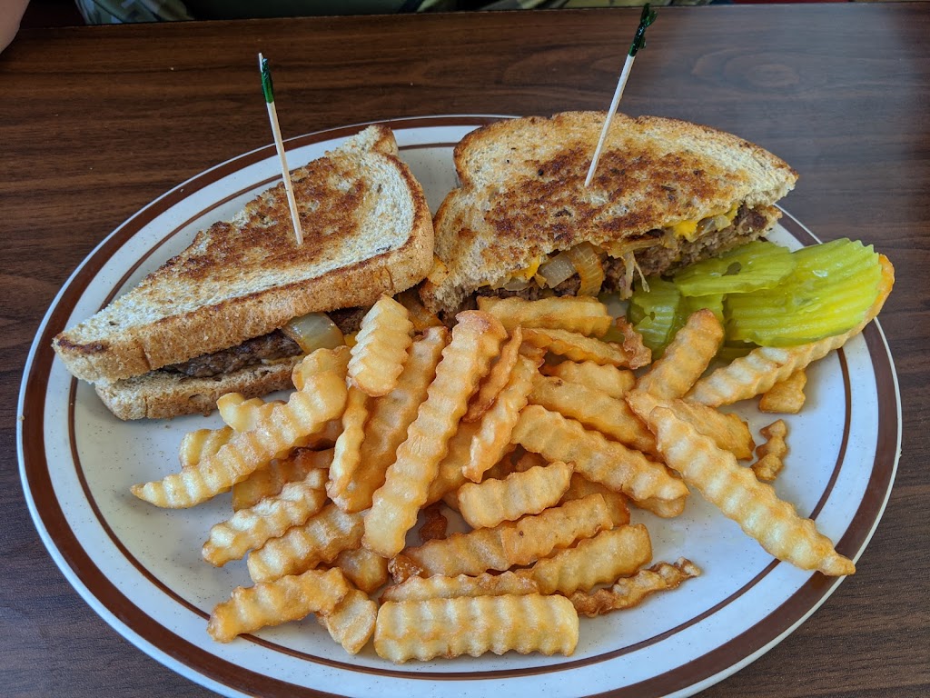 Star 63 | restaurant | 409 N Missouri St, Macon, MO 63552, USA | 6603952500 OR +1 660-395-2500