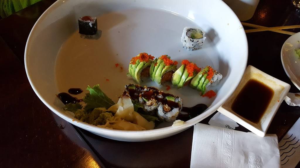 Asuka Sushi | restaurant | 300 W 23rd St, New York, NY 10011, USA | 2127270888 OR +1 212-727-0888
