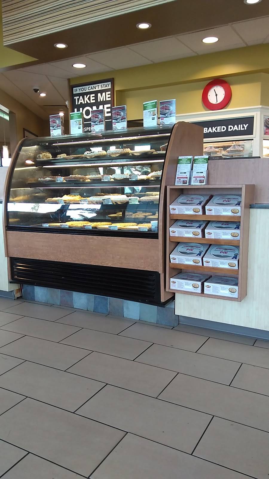 Sharis Cafe and Pies | bakery | 305 SE Chkalov Dr, Vancouver, WA 98683, USA | 3608962728 OR +1 360-896-2728