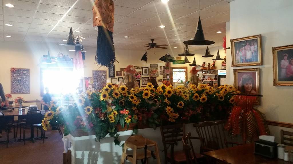 Pams Restaurant | restaurant | 123 E Main St, Dushore, PA 18614, USA | 5709287228 OR +1 570-928-7228