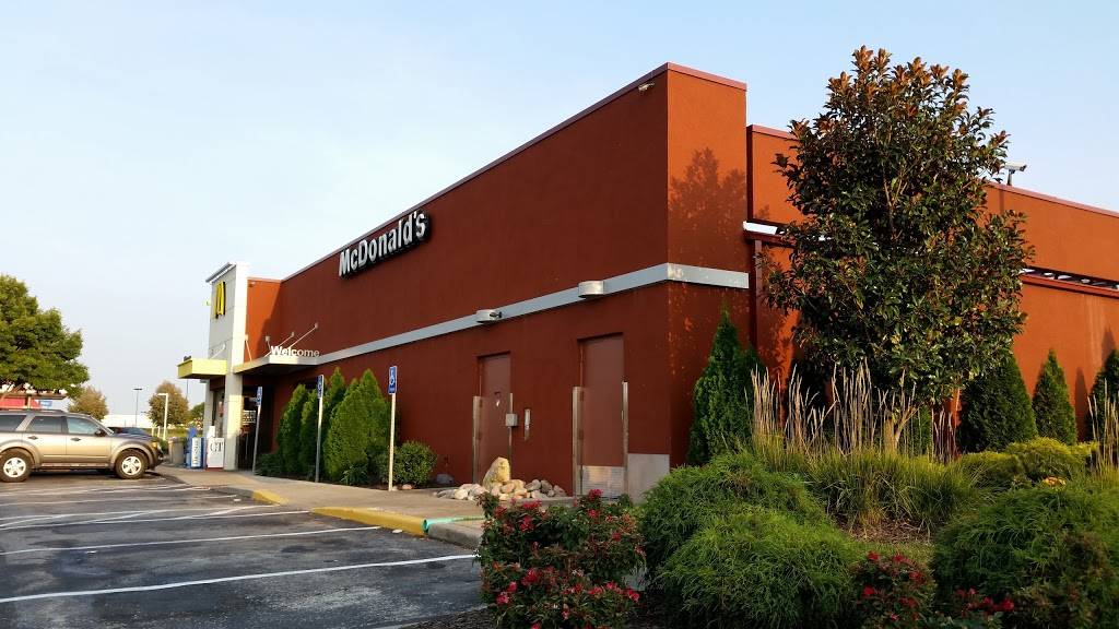McDonalds | cafe | 9851 NE Barry Rd, Kansas City, MO 64157, USA | 8167921126 OR +1 816-792-1126