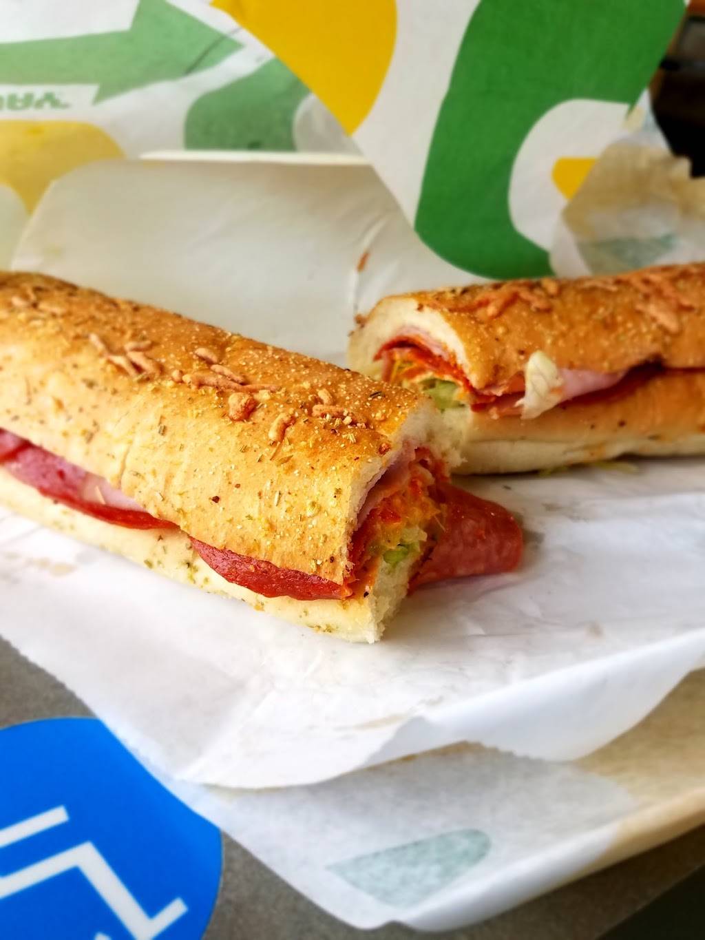 Subway Restaurants | restaurant | 300 E, Farm to Market 2410, Harker Heights, TX 76548, USA | 2546803785 OR +1 254-680-3785