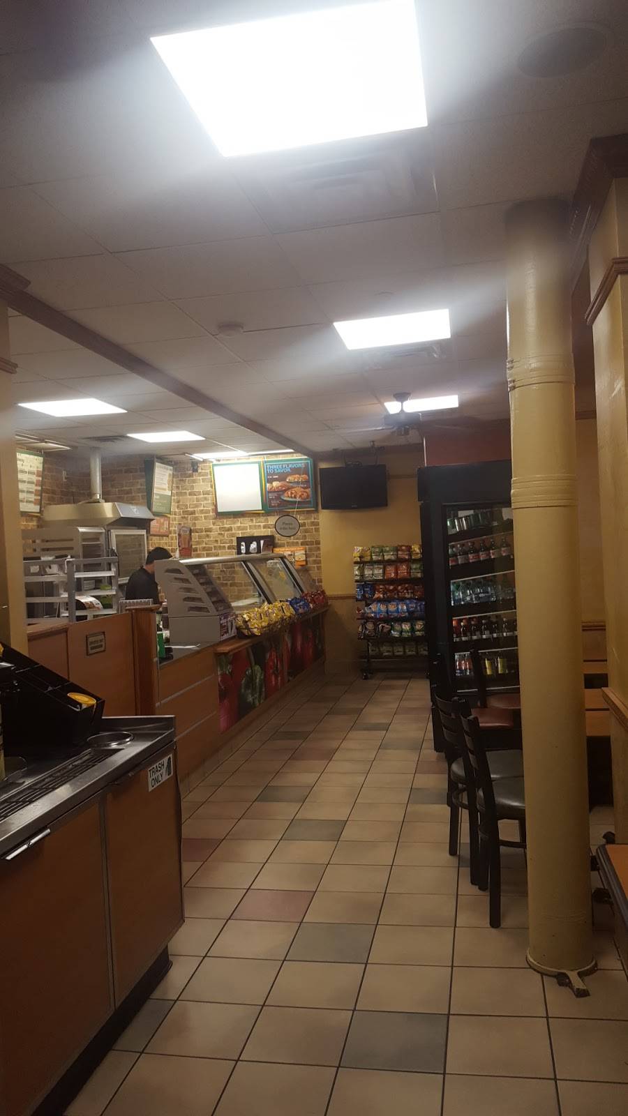Subway Restaurants | restaurant | 555 West 42nd Street, Suite 14, Riverbank West, New York, NY 10036, USA | 2125945900 OR +1 212-594-5900