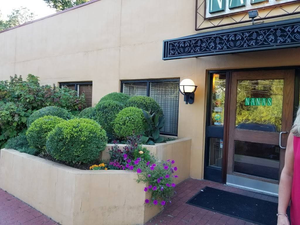 Nanas | restaurant | 2514 University Dr, Durham, NC 27707, USA | 9194938545 OR +1 919-493-8545