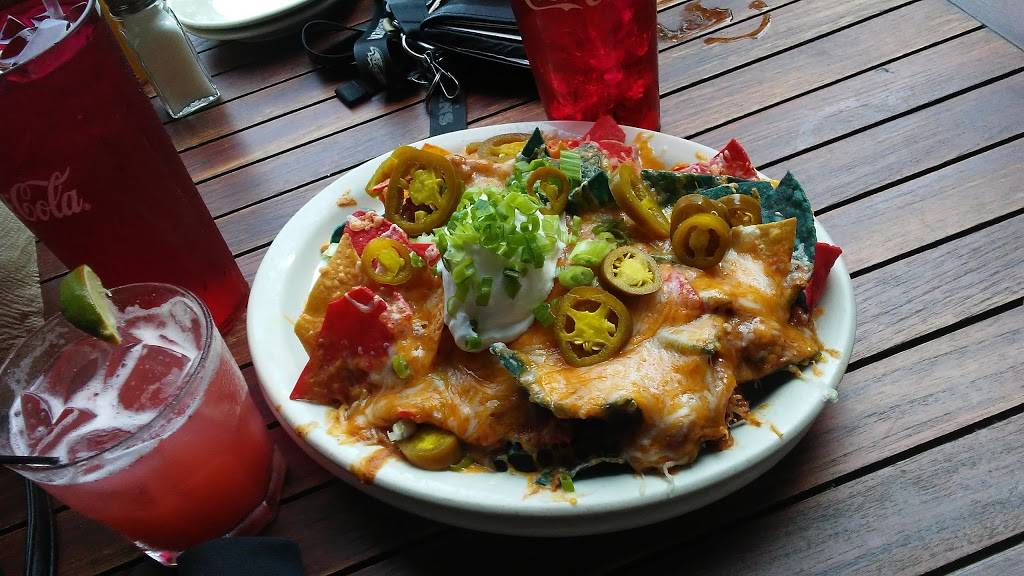 The Smokehouse | restaurant | 34 Palmetto Bay Rd, Hilton Head Island, SC 29928, USA | 8438424227 OR +1 843-842-4227