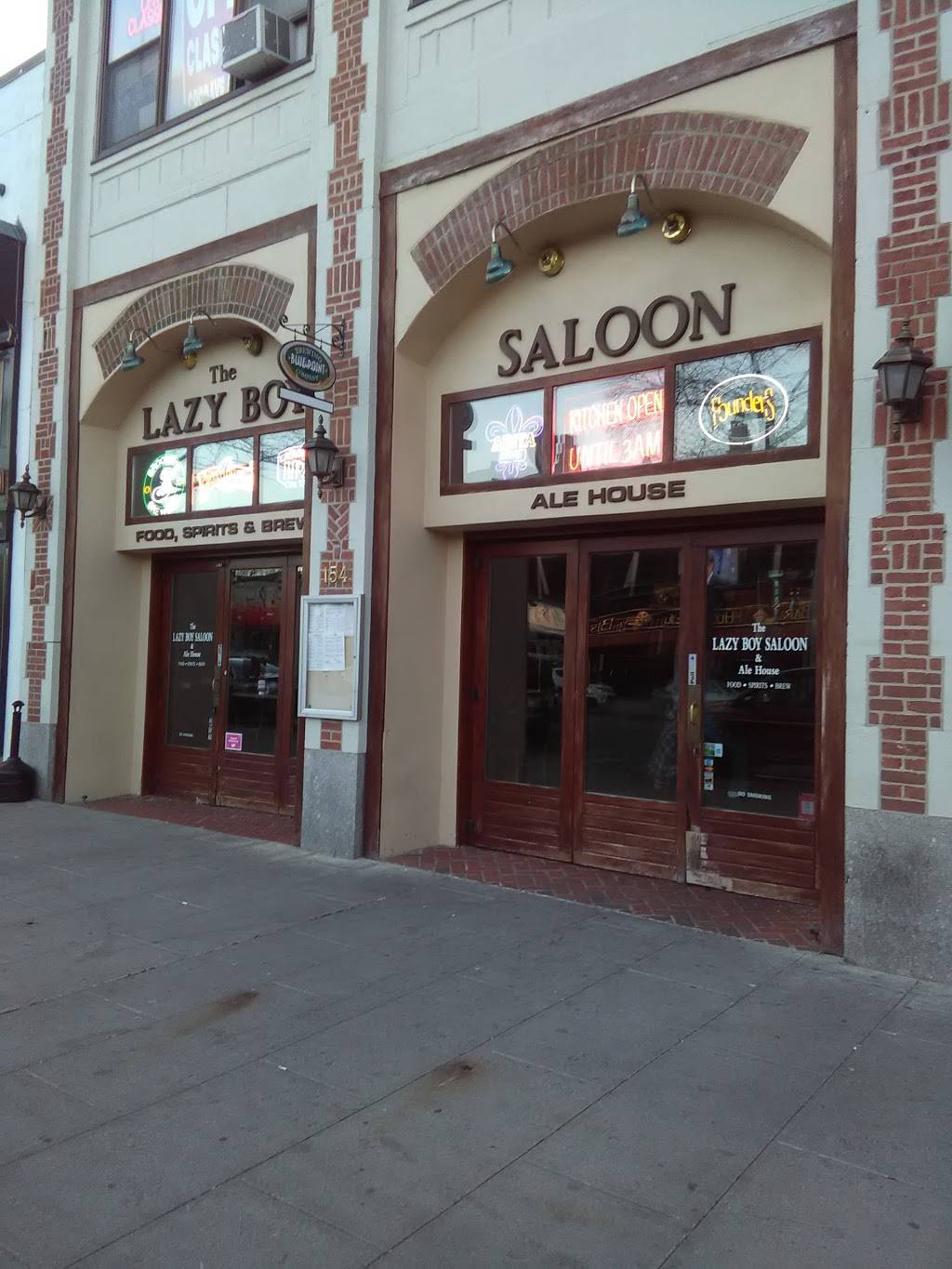 The Lazy Boy Saloon | restaurant | 154 Mamaroneck Ave, White Plains, NY 10601, USA | 9147610272 OR +1 914-761-0272