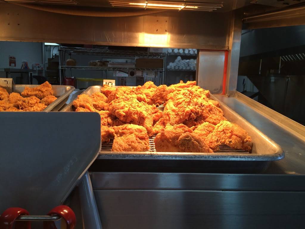 Churchs Chicken | restaurant | 16151 W I-10, Baytown, TX 77523, USA | 2815764600 OR +1 281-576-4600