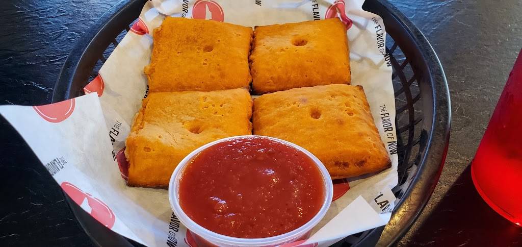 Pizza Hut | meal takeaway | 2001 W, US-52, Rochester, MN 55901, USA | 5072876396 OR +1 507-287-6396