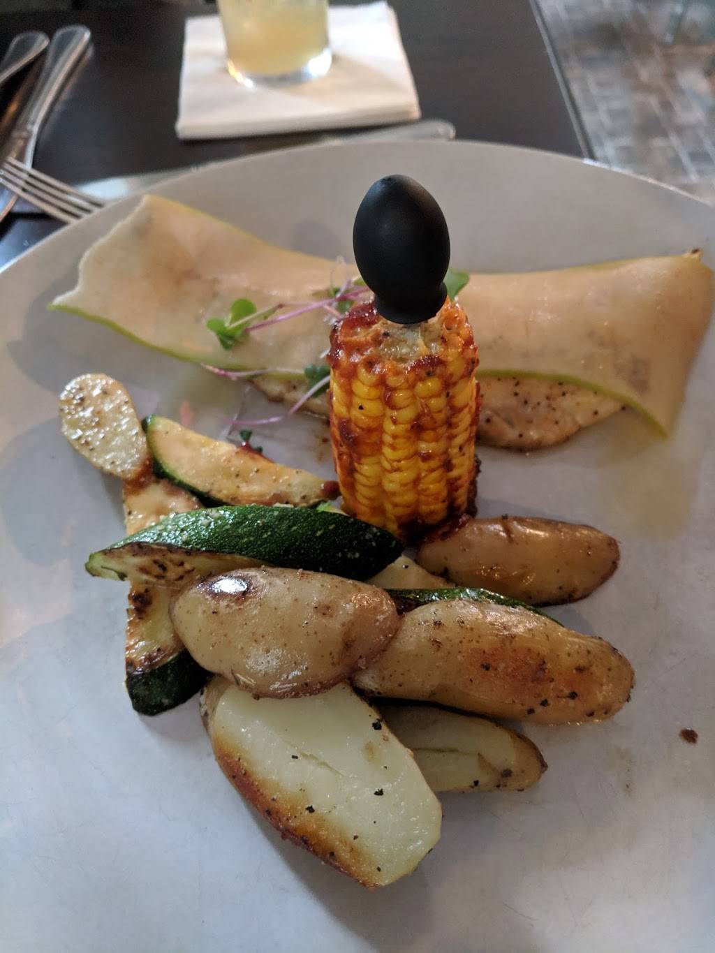 The Black Hen & Bar Blue | restaurant | 126 Jackson St NW, Blacksburg, VA 24060, USA | 5409513000 OR +1 540-951-3000