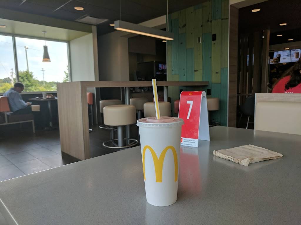 McDonalds | cafe | 2118 Cleveland Rd W, Huron, OH 44839, USA | 4194337555 OR +1 419-433-7555