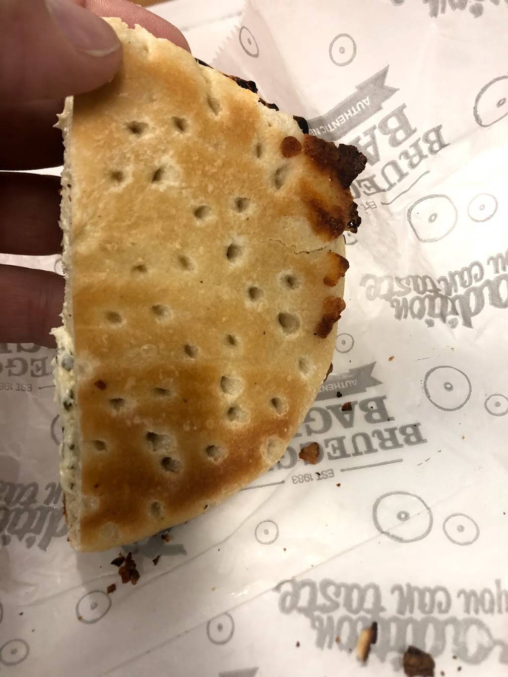 Bruegger's Bagels Bakery 3087 Terminal Drive Concourse B, Hebron