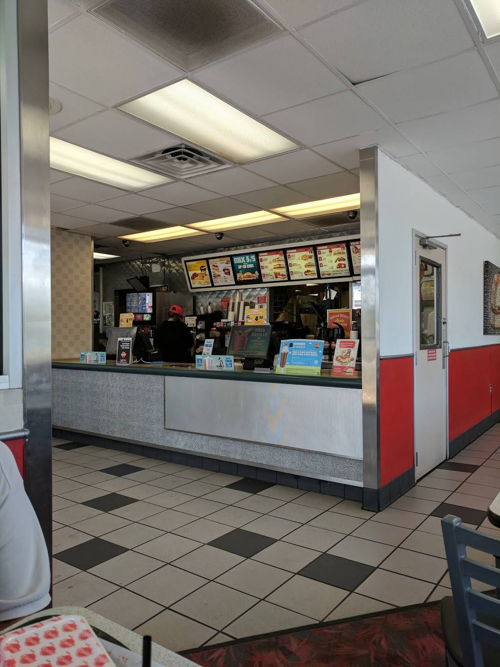 Krystal | restaurant | 337 Park Ave, Orange Park, FL 32073, USA | 9042788778 OR +1 904-278-8778