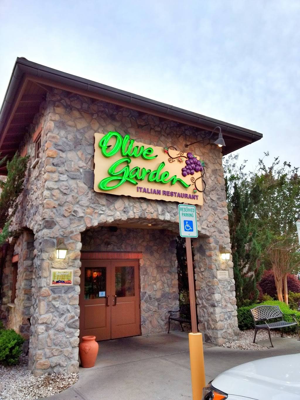 Olive Garden Italian Restaurant Meal Takeaway 2901 W Radio Dr