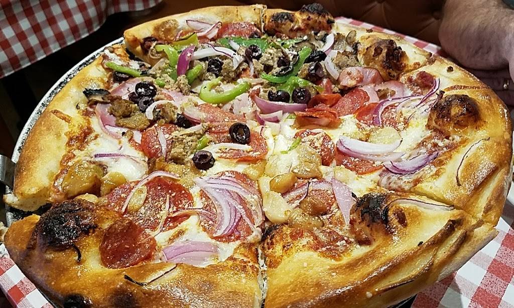 Sal & Mookies | restaurant | 110 Lameuse St, Biloxi, MS 39530, USA | 2282079697 OR +1 228-207-9697