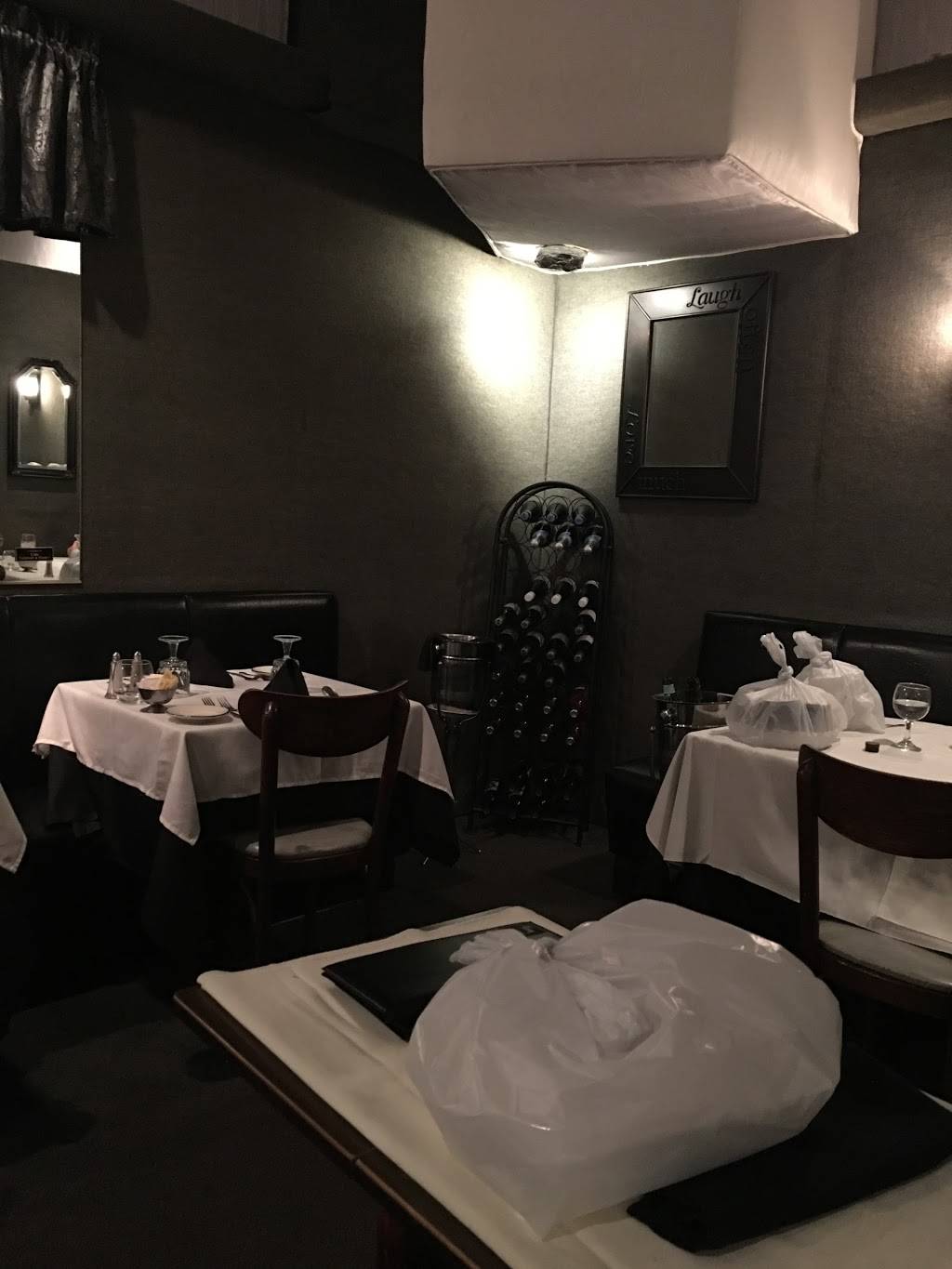 Robertos II Ristorante | restaurant | 936 River Rd, Edgewater, NJ 07020, USA | 2012242524 OR +1 201-224-2524