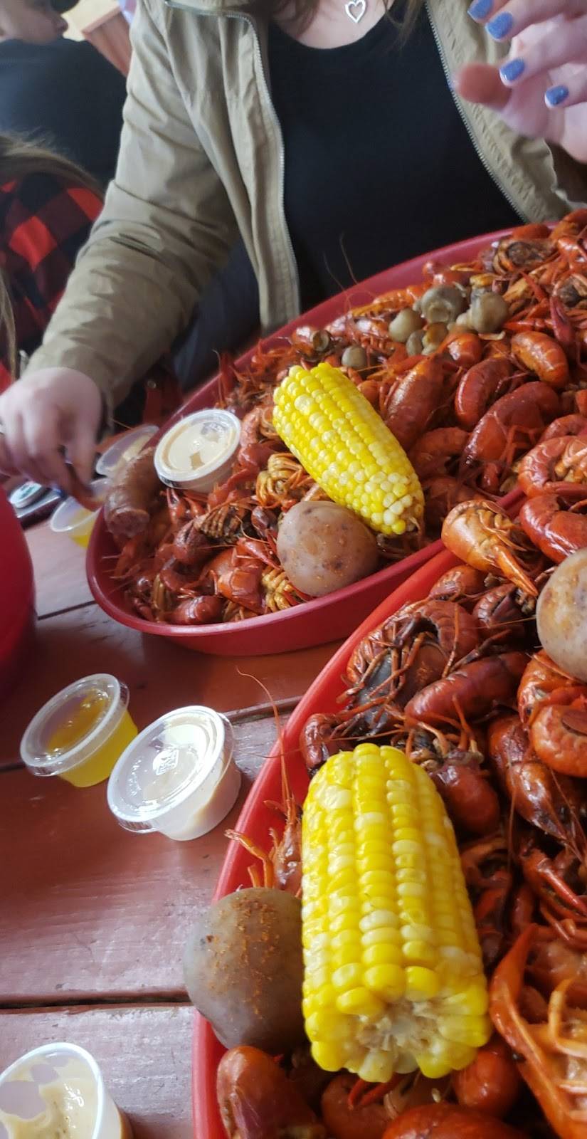 Crawfish Hideaway | restaurant | 8407 North Farm to Market 565 Road, Baytown, TX 77523, USA | 2816084767 OR +1 281-608-4767