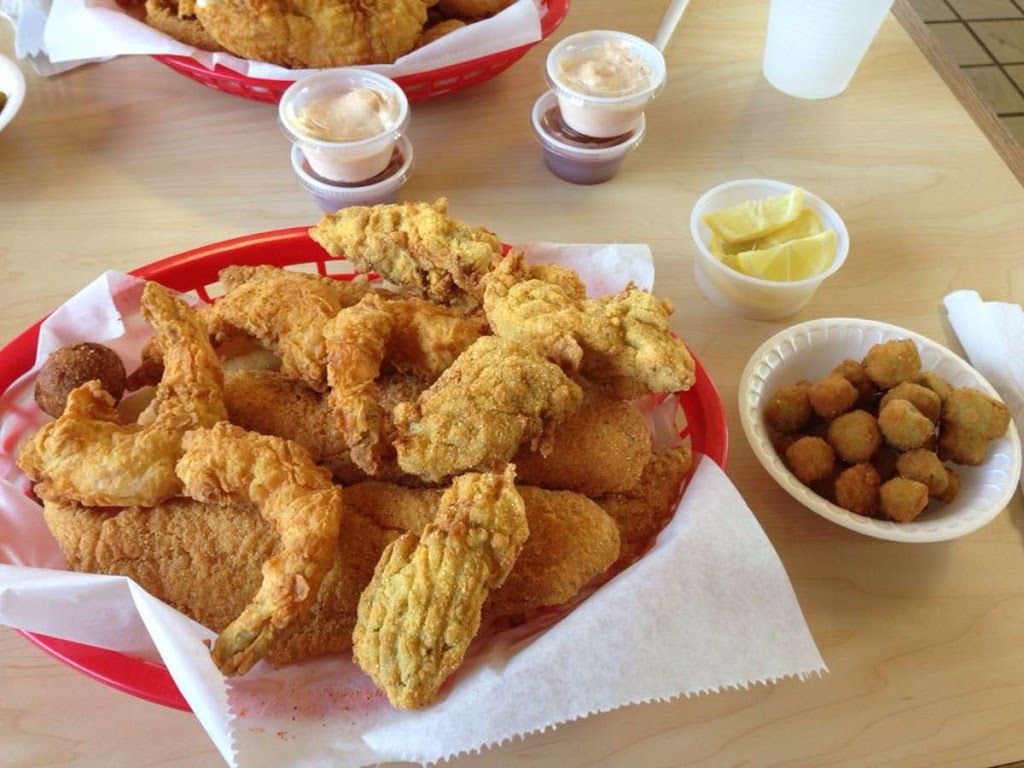 Sams southern eatry forrest city | restaurant | 901 N Washington St, Forrest City, AR 72335, USA | 8703602544 OR +1 870-360-2544