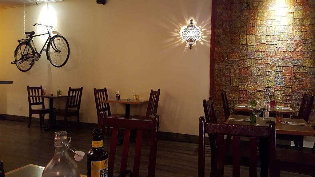 Masala Café Sherbrooke - Apportez votre vin | restaurant | 105 Rue Wellington N, Sherbrooke, QC J1H 5B9, Canada | 8197919851 OR +1 819-791-9851