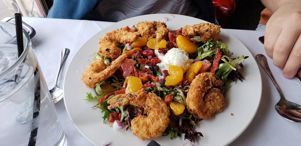 Gumbos North on the Square in Georgetown | restaurant | 701 S Main St, Georgetown, TX 78626, USA | 5129434214 OR +1 512-943-4214